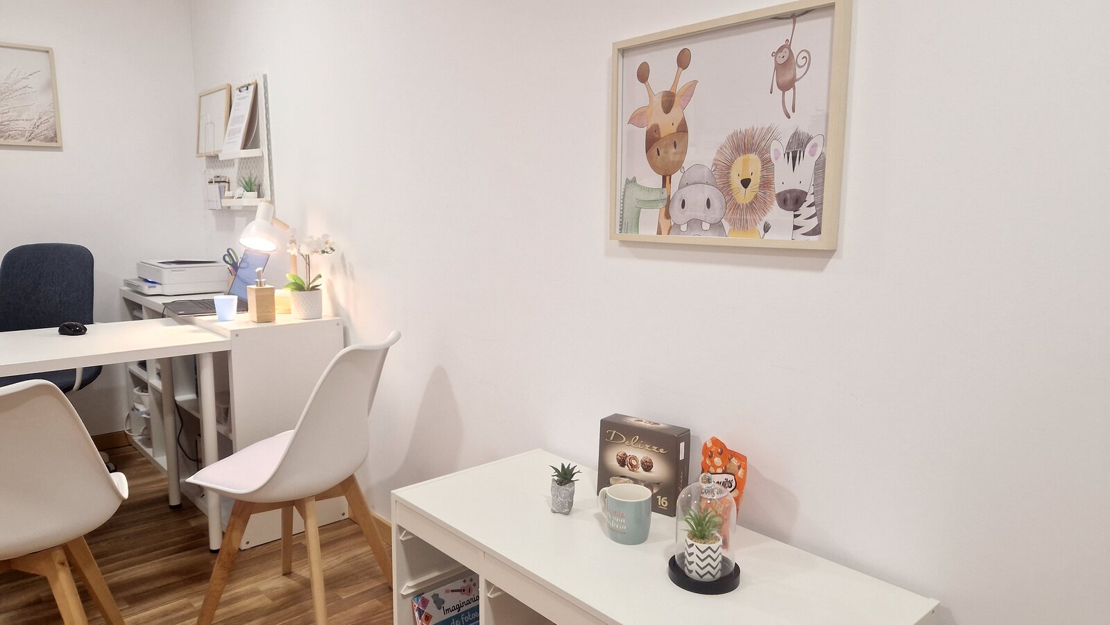 Zona de trabajo y rincón infantil